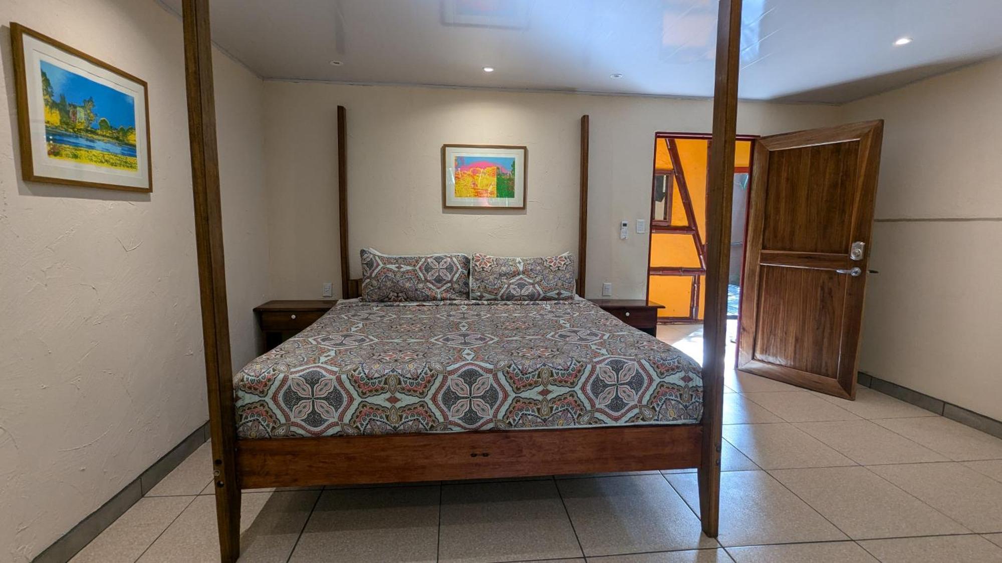 Tree House Beachfront Lodge Puerto Viejo de Talamanca Luaran gambar